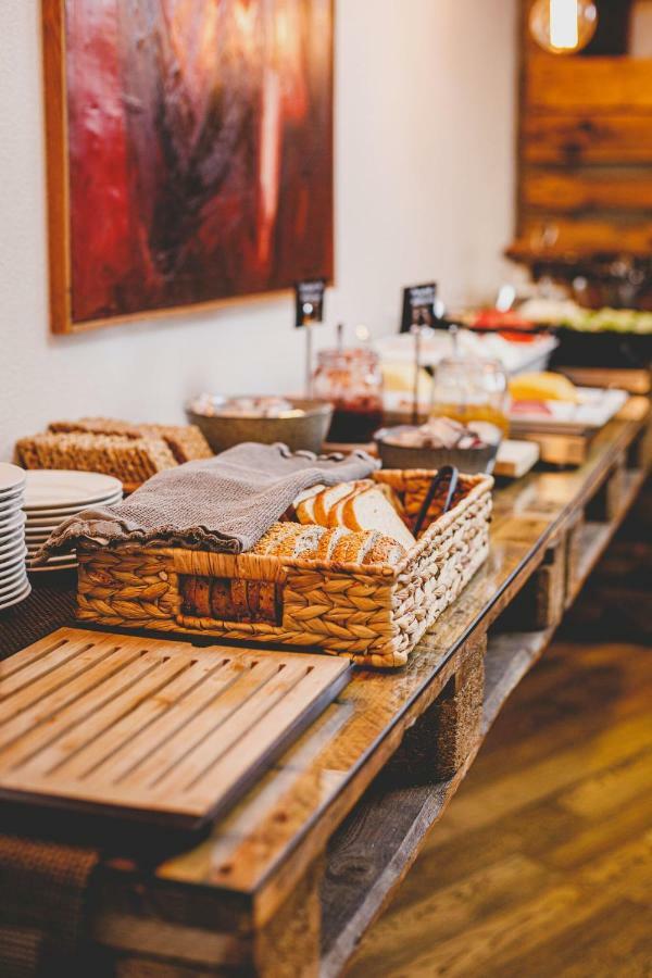 Hotel Nordurland By Keahotels 아퀴레이리 외부 사진